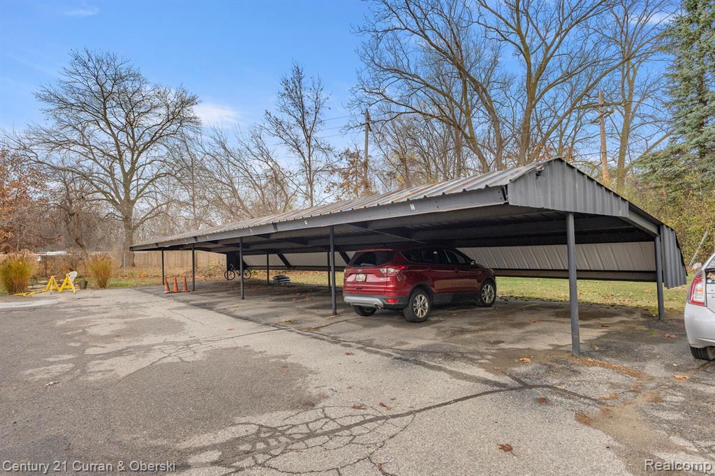 1852 COLONIAL VILLAGE Way, 3, Waterford, MI 48328 — Photo 31