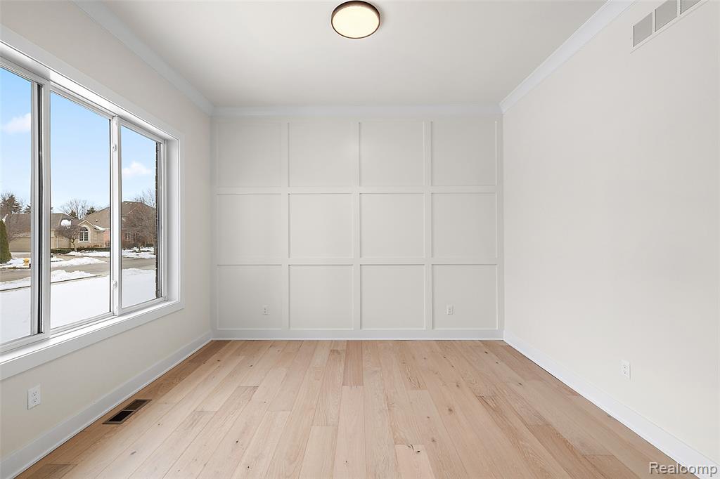 17824 Biscayne Drive, Macomb, MI 48042 — Photo 10