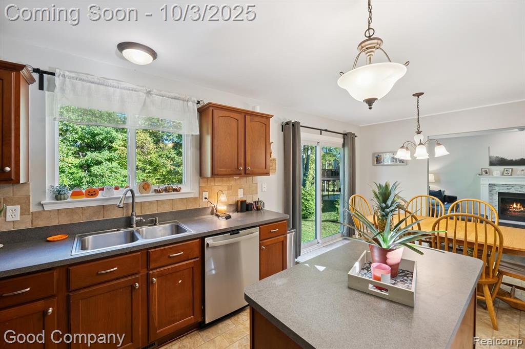 961 LOON Court, Fenton, MI 48430 — Photo 14