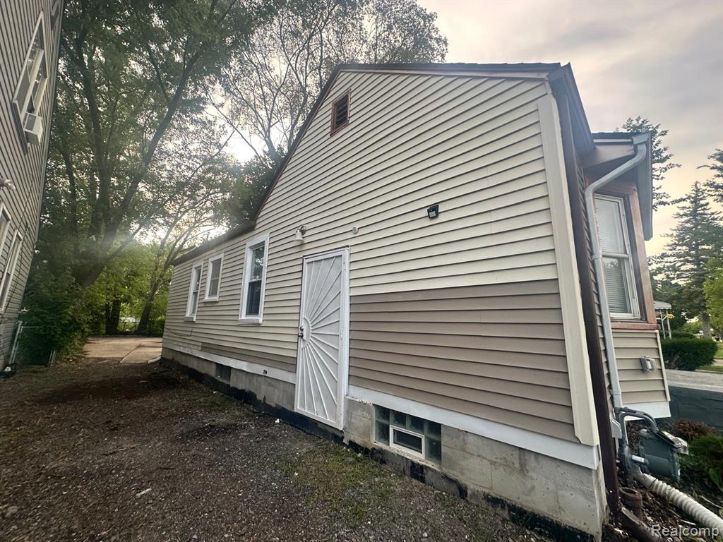 8311 Westwood Street, Detroit, MI 48228 — Photo 13