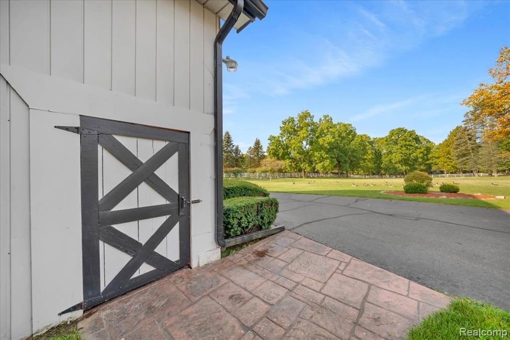 3305 Lakeville Road, Oxford, MI 48370 — Photo 25