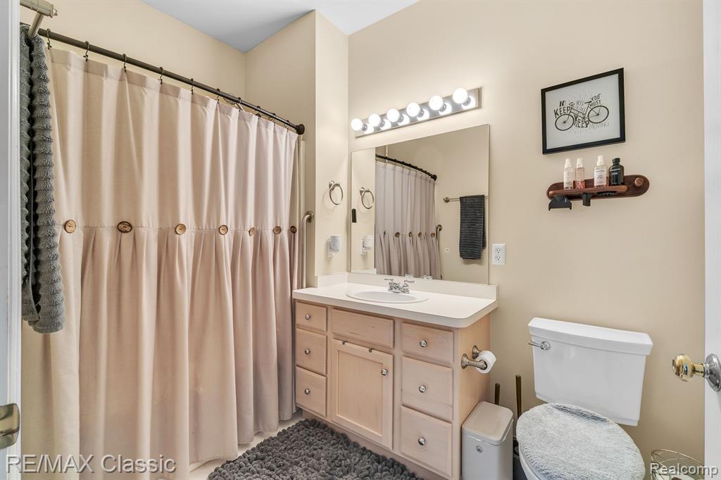 50403 MONROE Street, Canton, MI 48188 — Photo 25