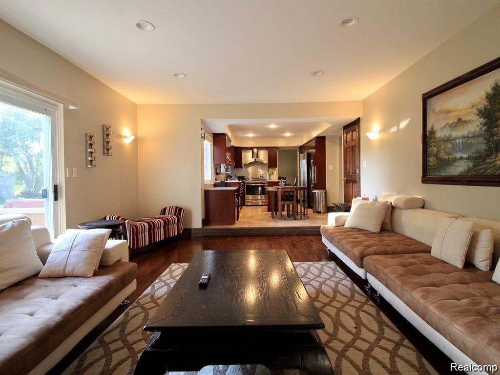 5363 English Drive, Troy, MI 48085 — Photo 19