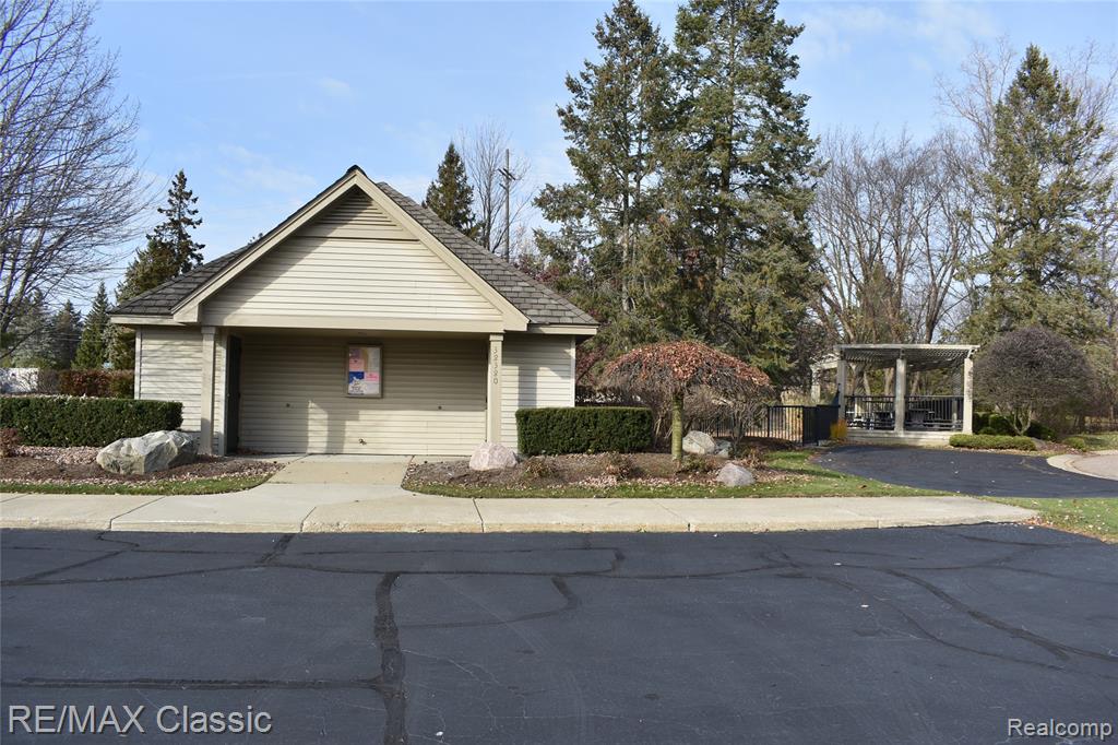 29424 Regents Pointe, 62, Farmington Hills, MI 48331 — Photo 51