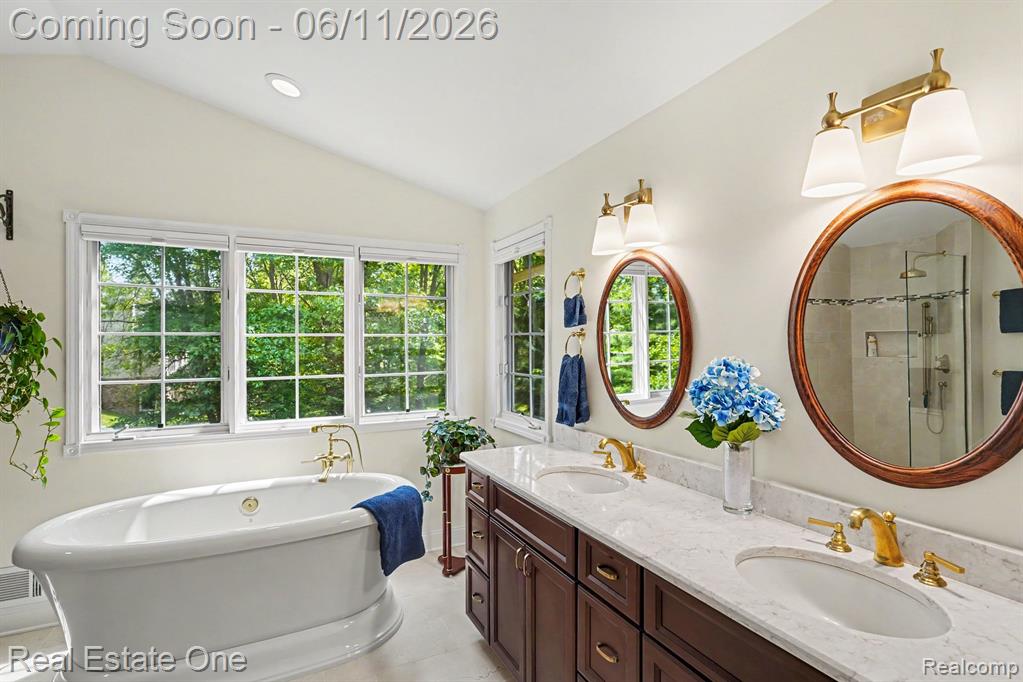 2958 Pine Needle Drive, White Lake, MI 48383 — Photo 18