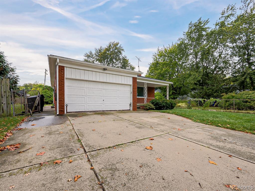 4519 Marseilles Street, Detroit, MI 48224 — Photo 17