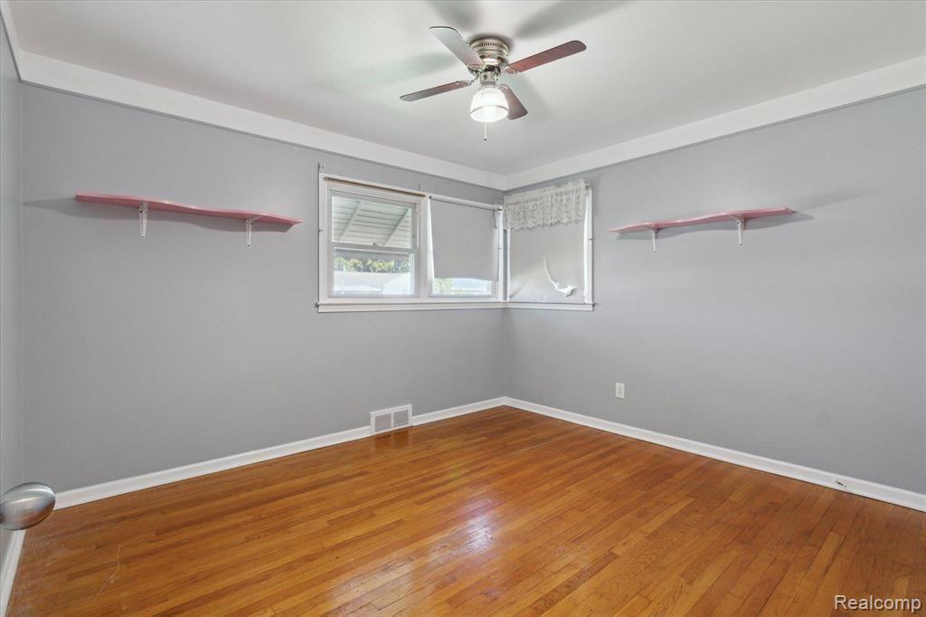 6918 Gilman Street, Garden City, MI — Photo 15