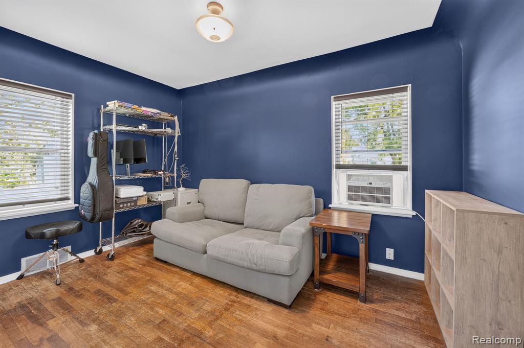 7077 Frances Road, Flushing, MI 48433 — Photo 26