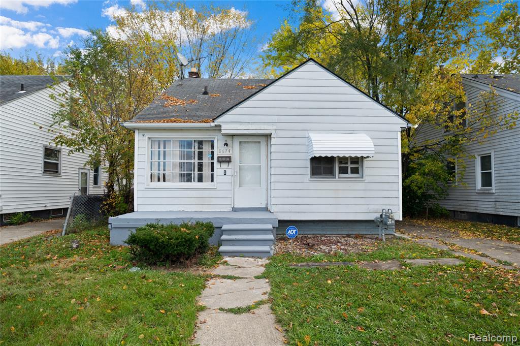 8674 Pierson Street, Detroit, MI 48228 — front exterior