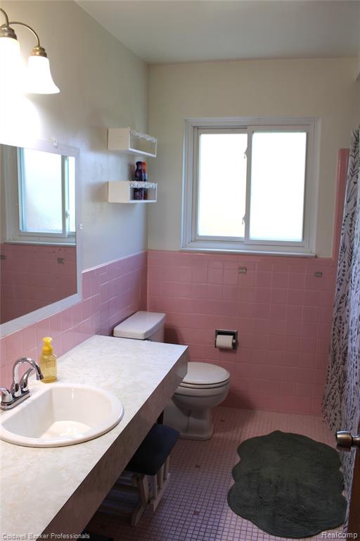 8210 Linda Street, Warren, MI 48093 — Photo 8
