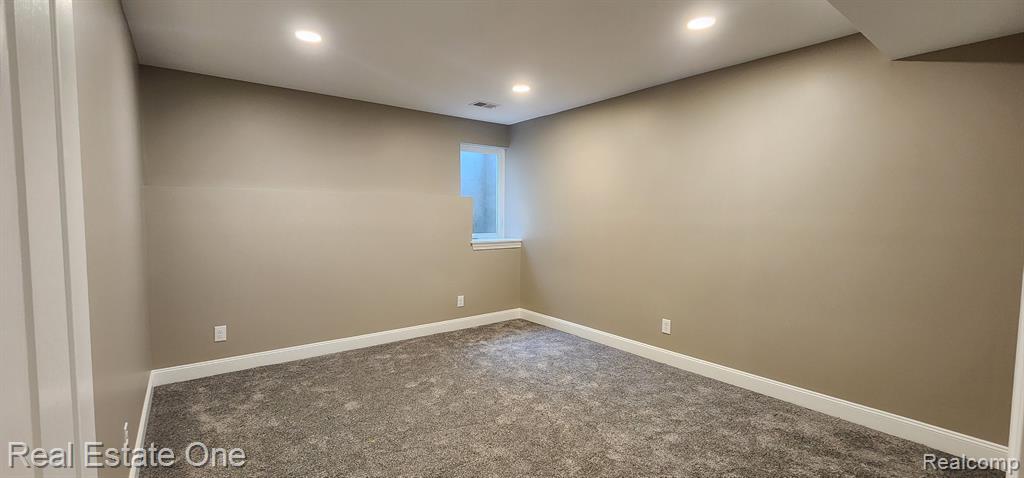 433 S MAIN Street, Milford, MI 48381 — Photo 27