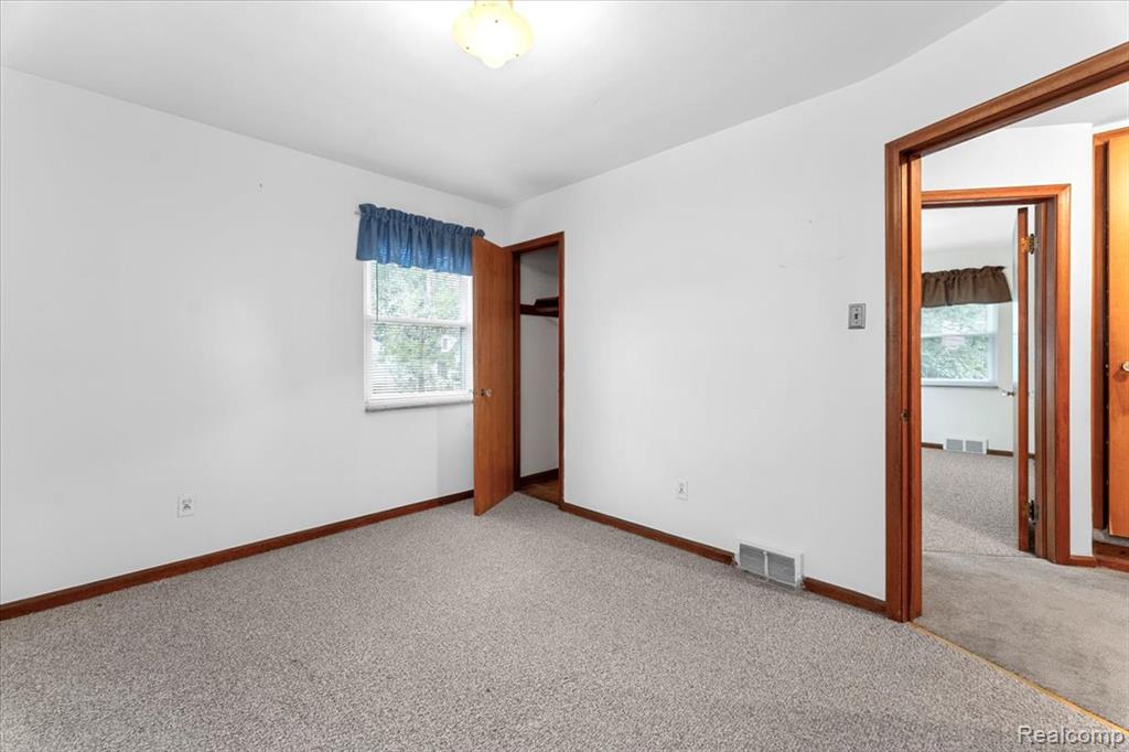555 N Melborn Street, Dearborn, MI 48128 — Photo 14