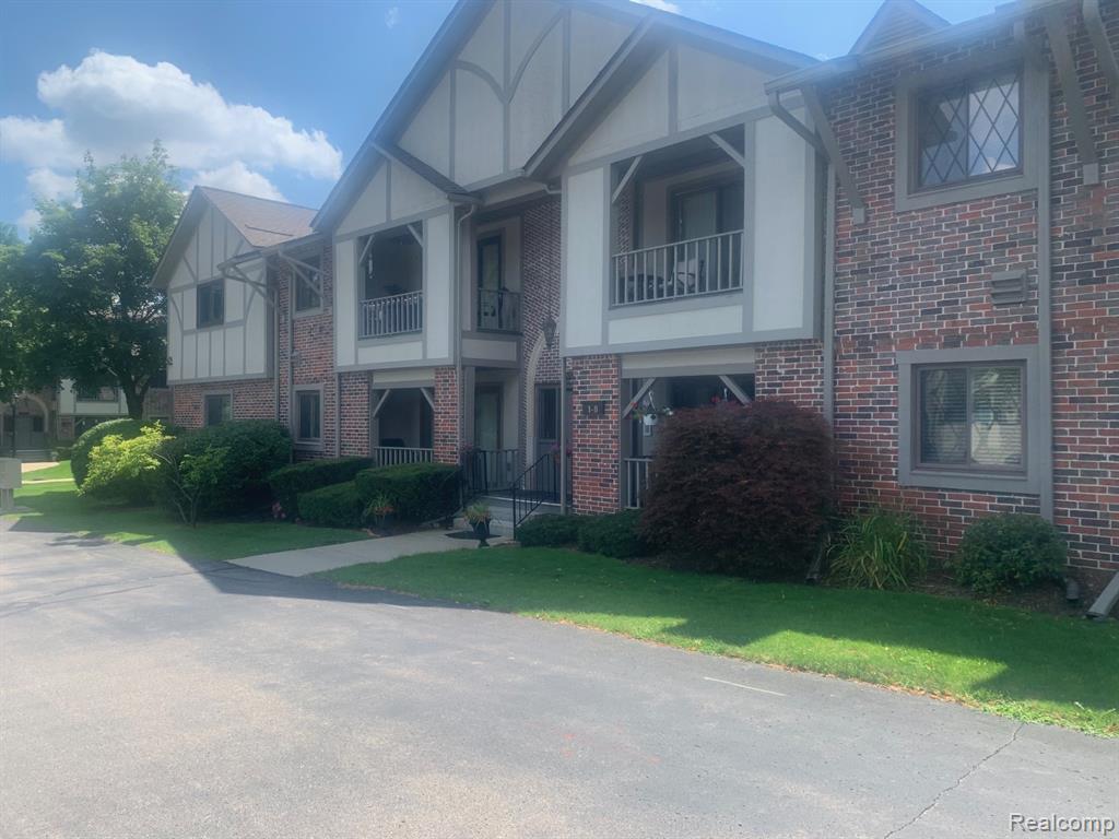 42160 Woodward Avenue Avenue, Bloomfield Hills, MI 48304 — Photo 2