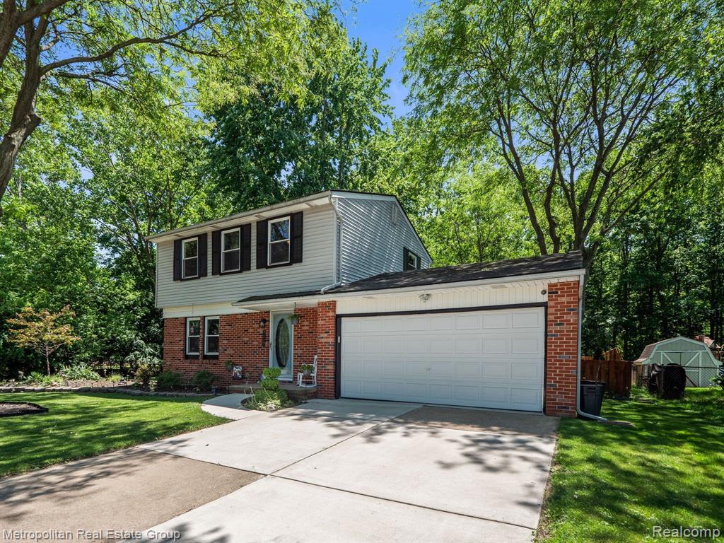 43419 Applewood Road, Canton, MI 48188 — Photo 2
