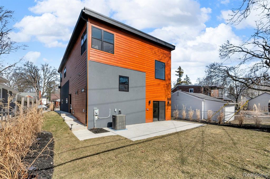 517 Catalpa Drive, Royal Oak, MI 48067 — Photo 40