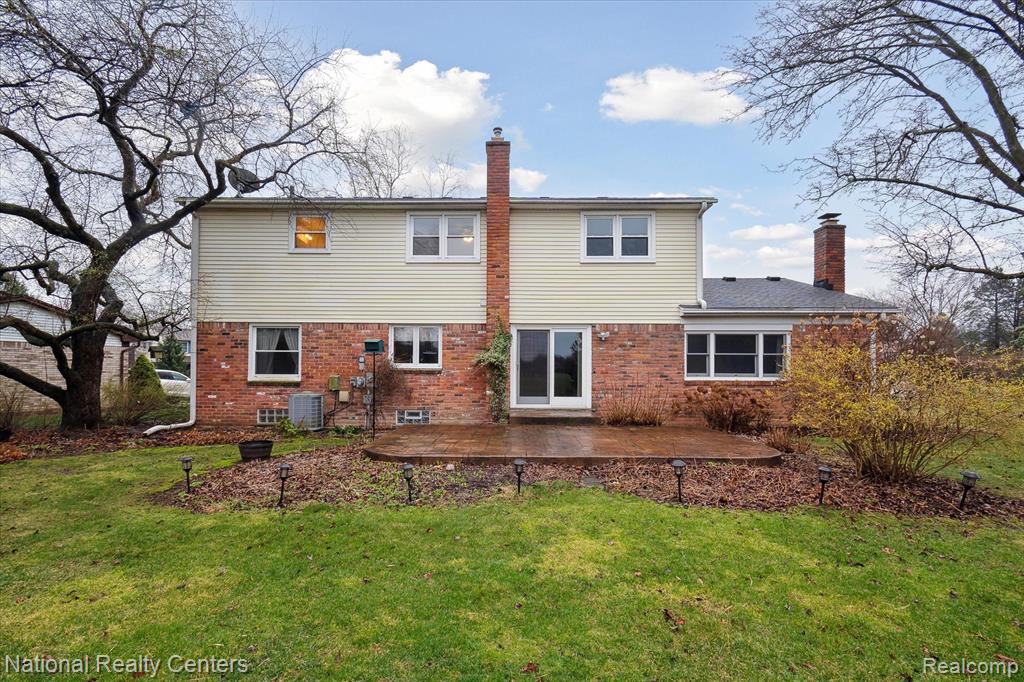 41250 Appleby Court, Northville, MI 48168 — Photo 44