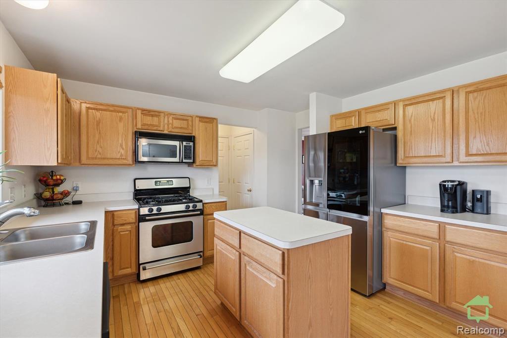 9799 Ravenshire Drive, Ypsilanti, MI 48198 — Photo 22