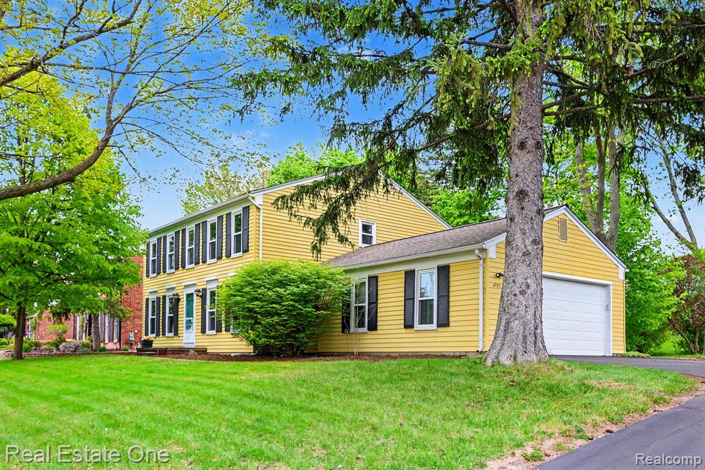 4923 Stamford Drive, West Bloomfield, MI 48323 — Photo 2