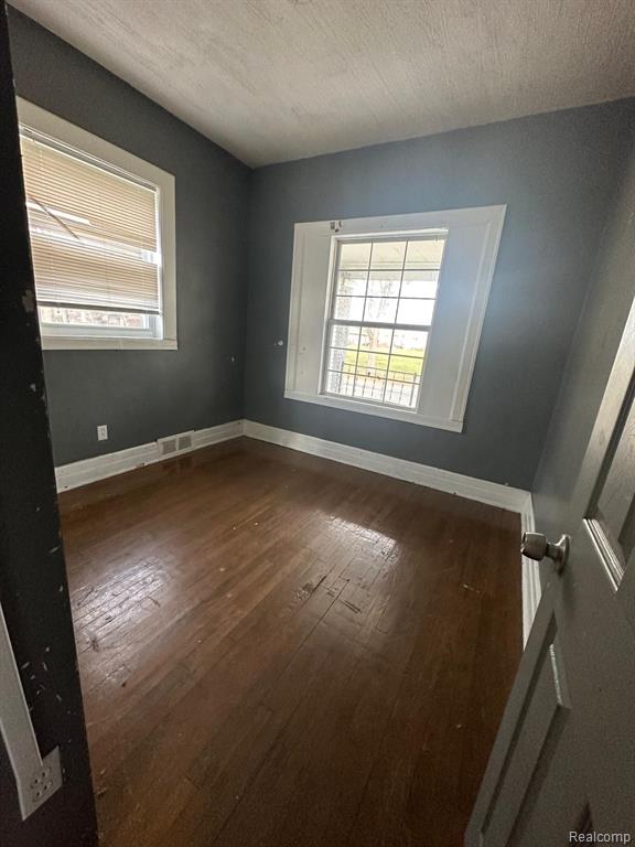4443 MARYLAND Street, Detroit, MI 48224 — Photo 8