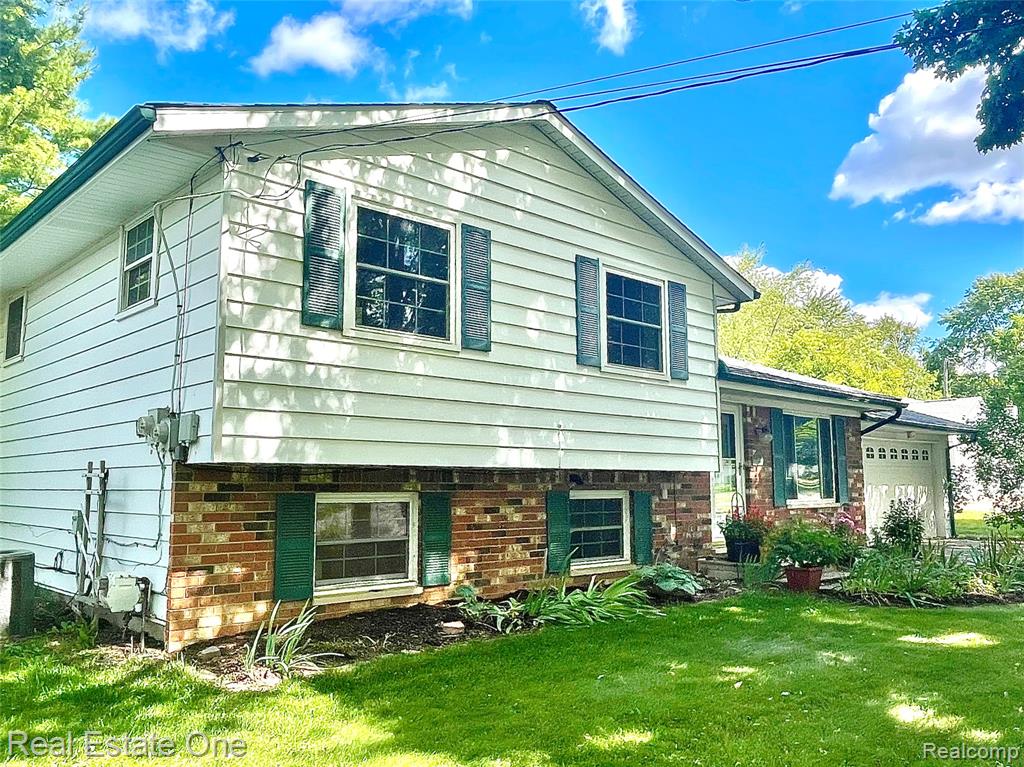 4620 Kempf Street, Waterford, MI 48329 — Photo 3