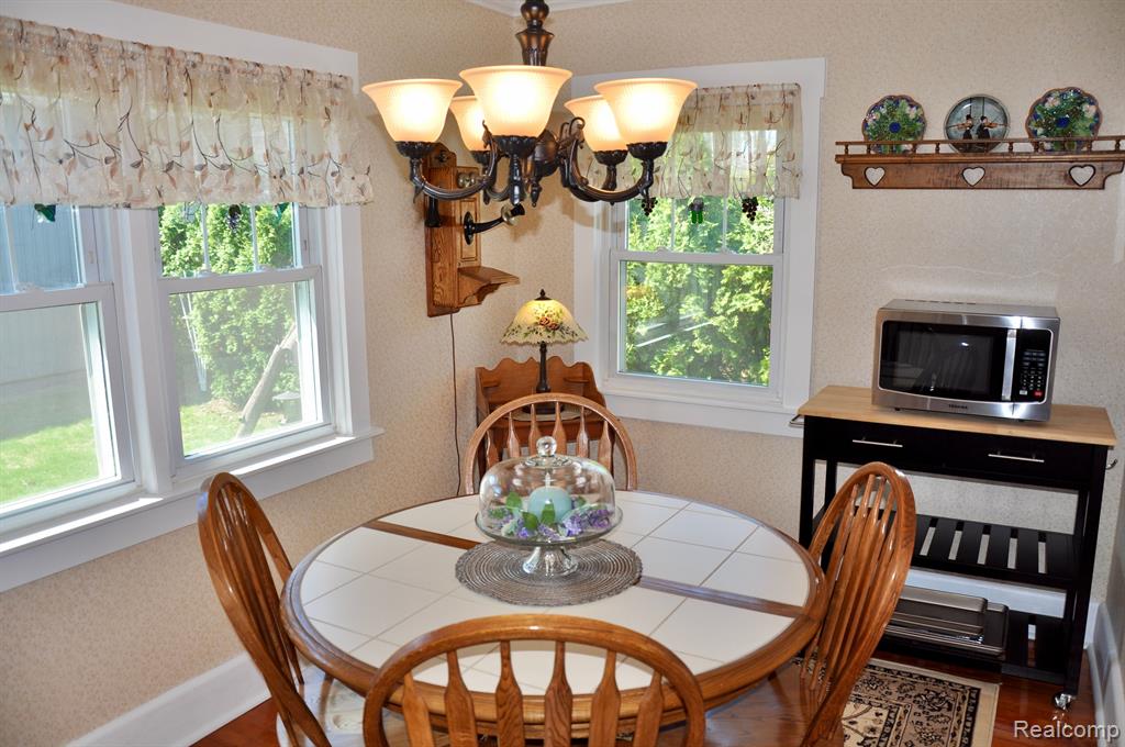 608 E MAPLE Street, Holly, MI 48442 — Photo 27