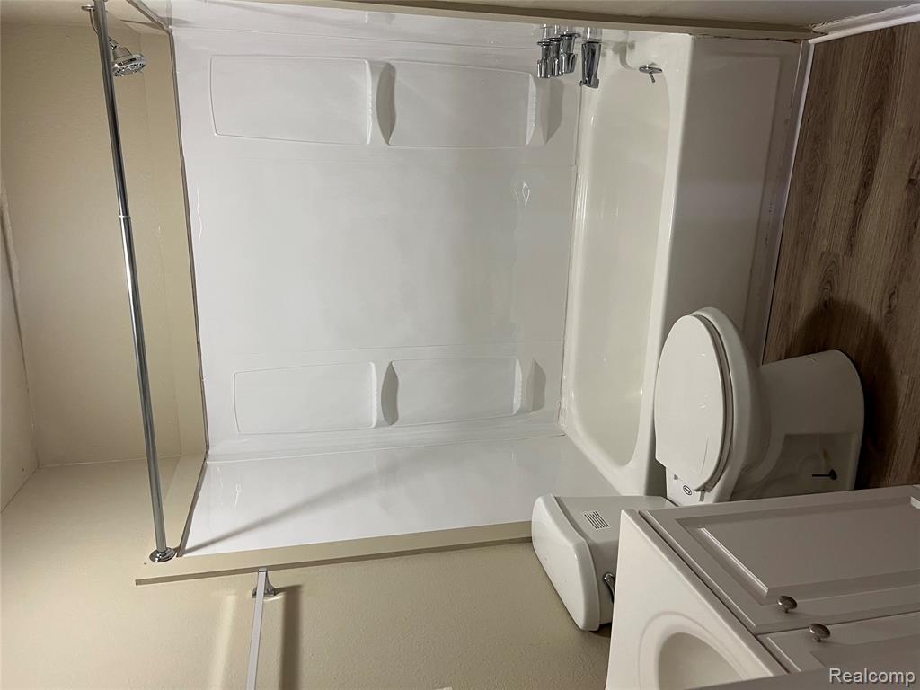 726 S DEWITT Drive, Dewitt, MI 48820 — Photo 8