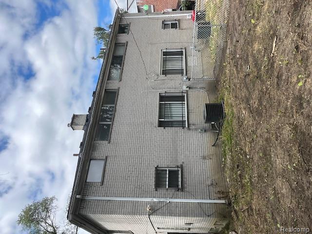 14526-32 Evergreen Road, Detroit, MI 48223 — Photo 2
