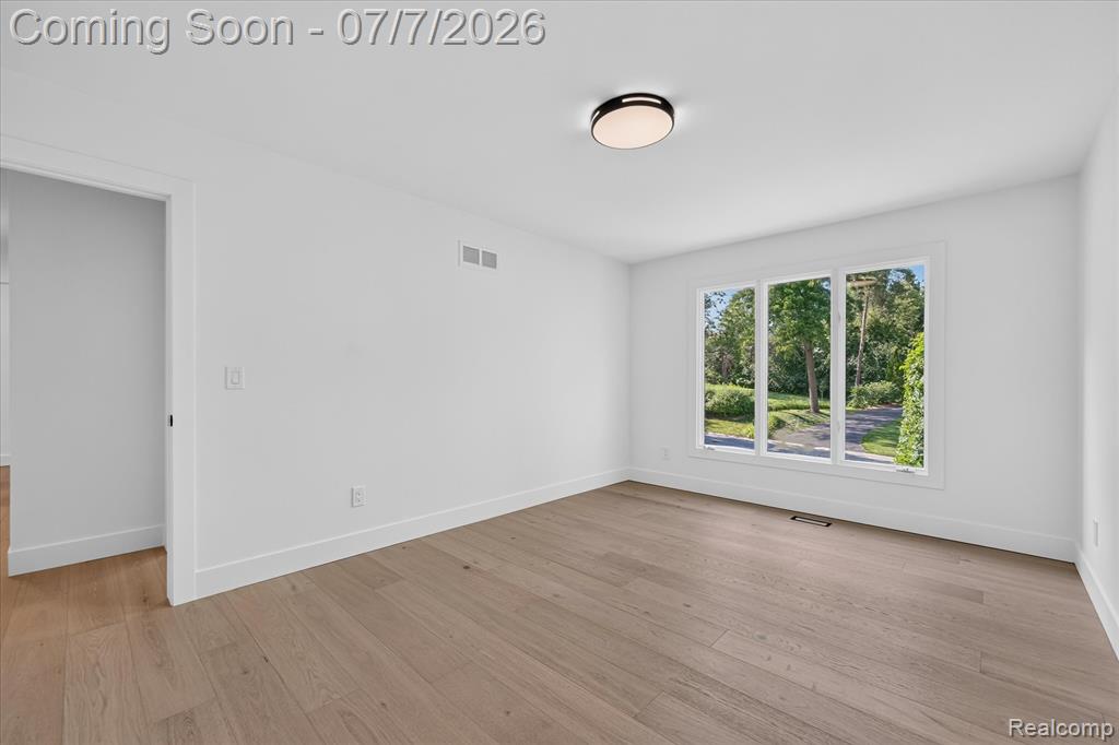 756 Great Oaks Drive, Bloomfield Hills, MI 48304 — Photo 29