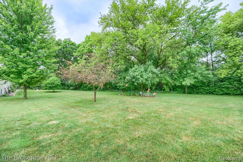 4432 N Belsay Road, Flint, MI 48506 — Photo 11