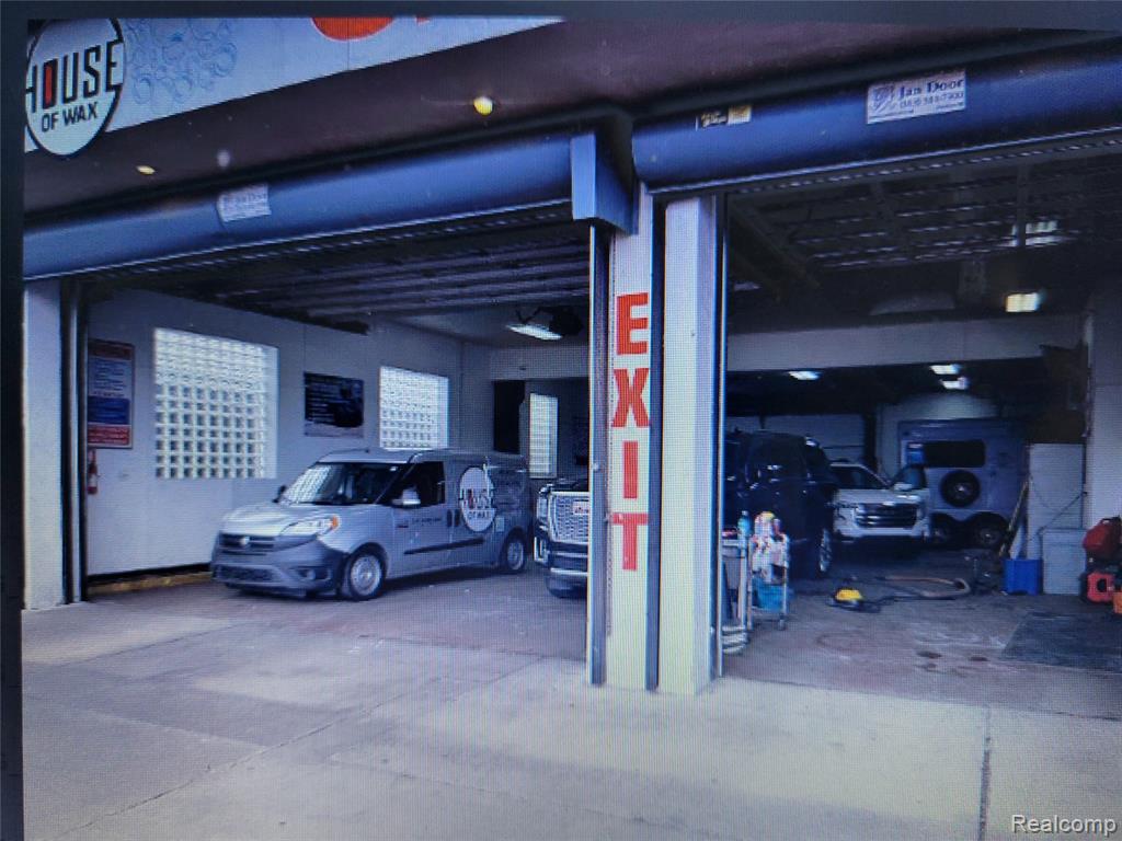 16041 W 7 Mile Road, Detroit, MI 48235 — Photo 16