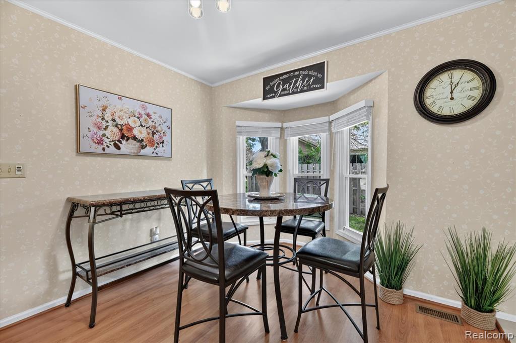 6407 Western Way, Flint, MI 48532 — Photo 11