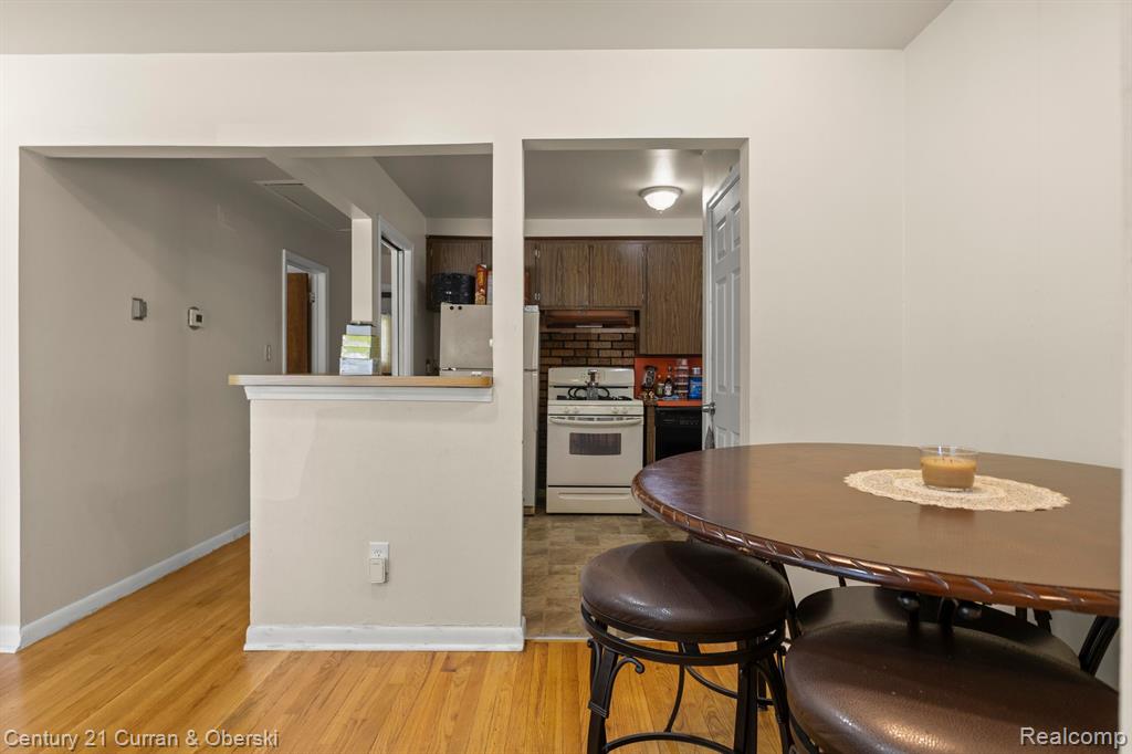 589 HELEN Street, Garden City, MI — Photo 13