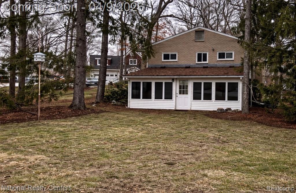 7010 Locklin Street, West Bloomfield, MI 48324 — Photo 22