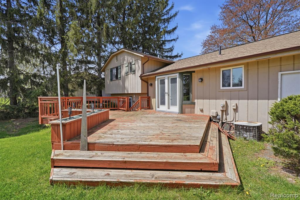 3756 Chevron Drive, Highland, MI 48356 — Photo 25