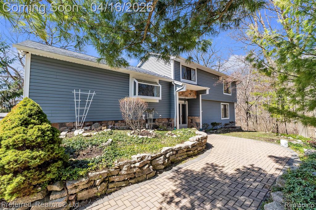 3525 Whitfield Drive, Waterford, MI 48329 — Photo 5