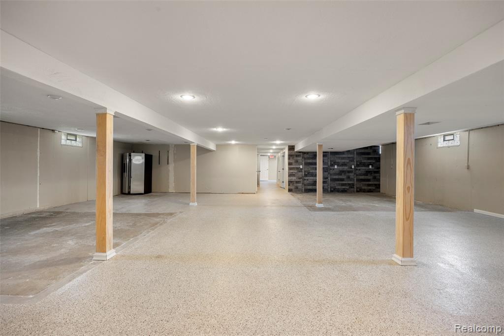 52909 10 Mile Road, South Lyon, MI 48178 — Photo 24