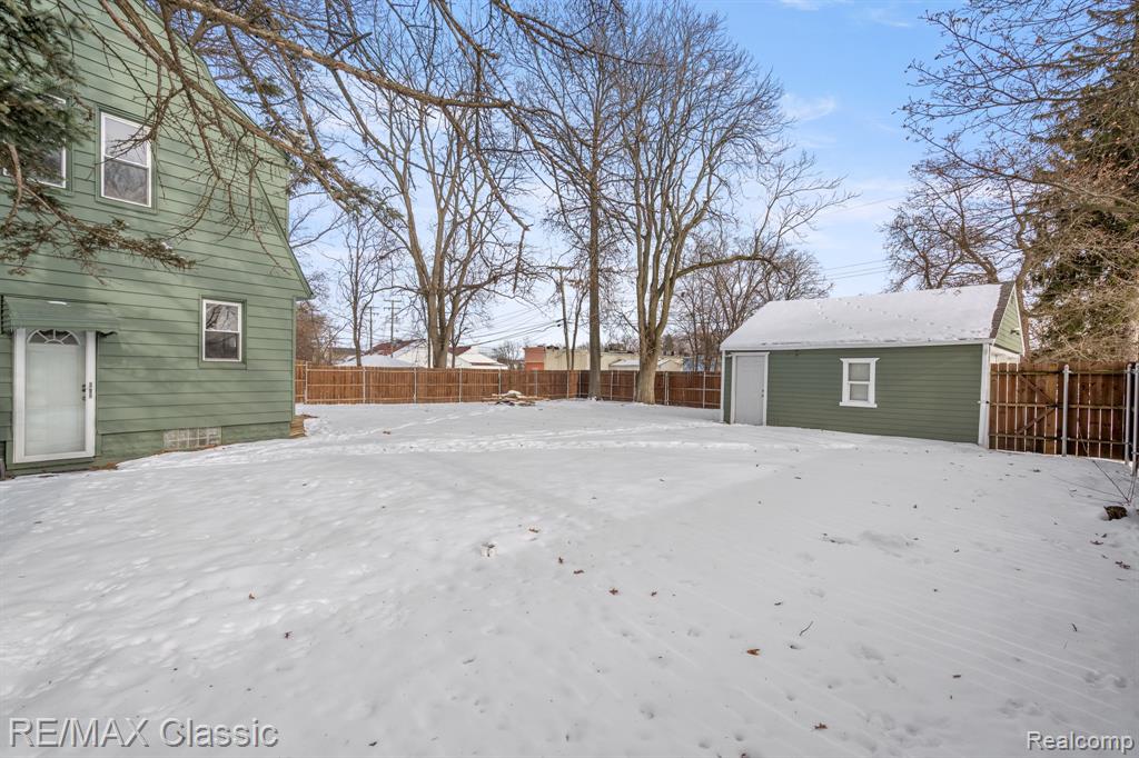 4433 Elizabeth Street, Wayne, MI 48184 — Photo 10