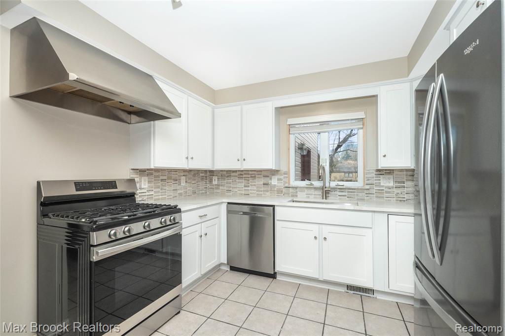 6730 Halyard Road, Bloomfield Hills, MI 48301 — Photo 22
