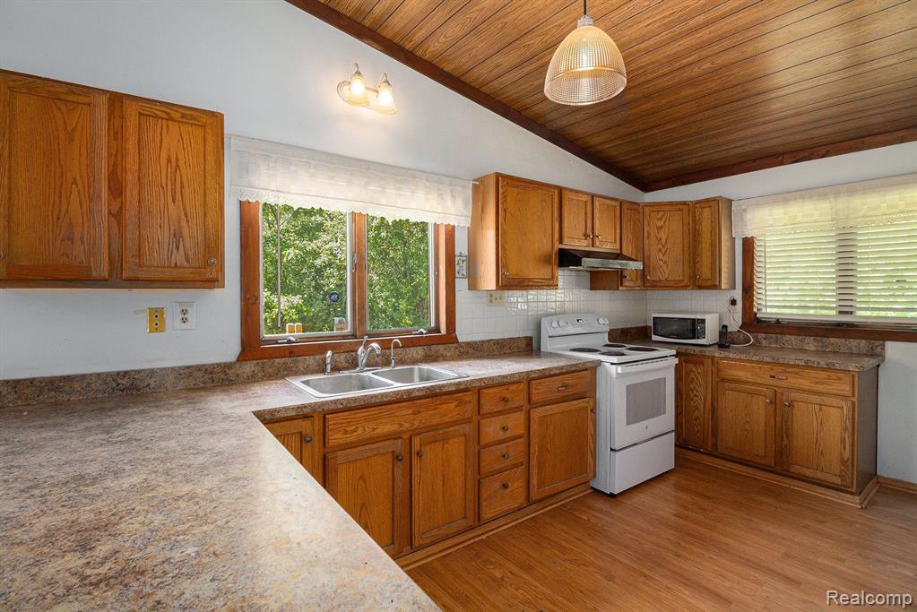 8050 Mester Road, Chelsea, MI 48118 — Photo 9
