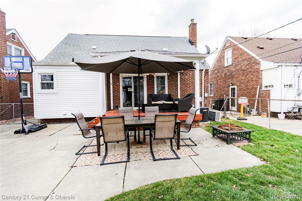 9390 Quandt Avenue, Allen Park, MI 48101 — Photo 55