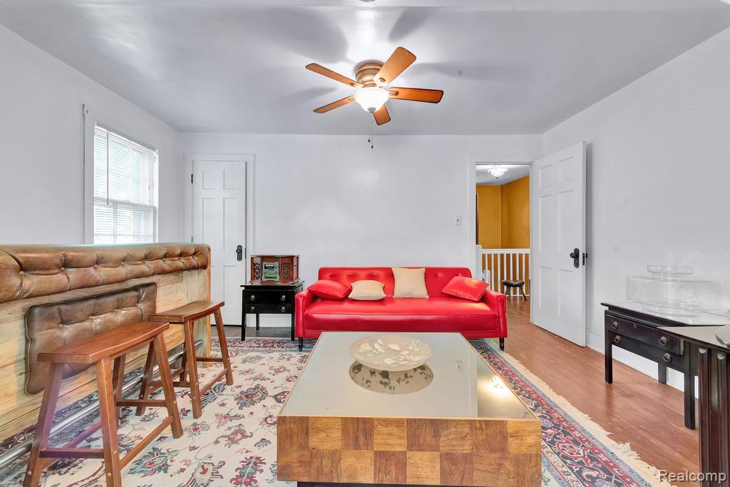 2918 Burns Street, Detroit, MI 48214 — Photo 57