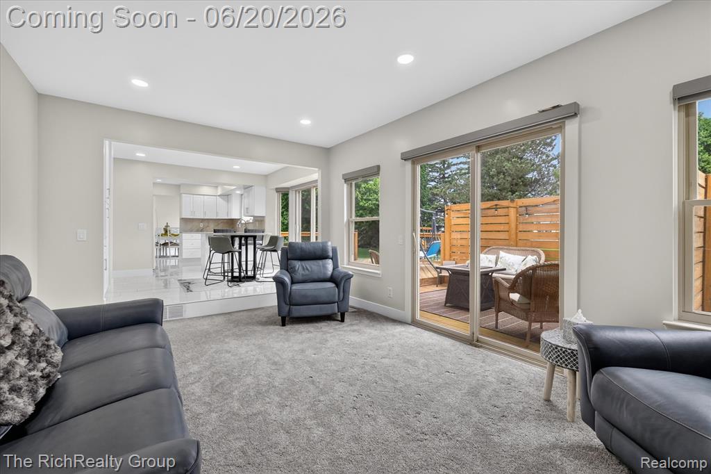 47185 Scarlet Drive S, Novi, MI — Photo 11