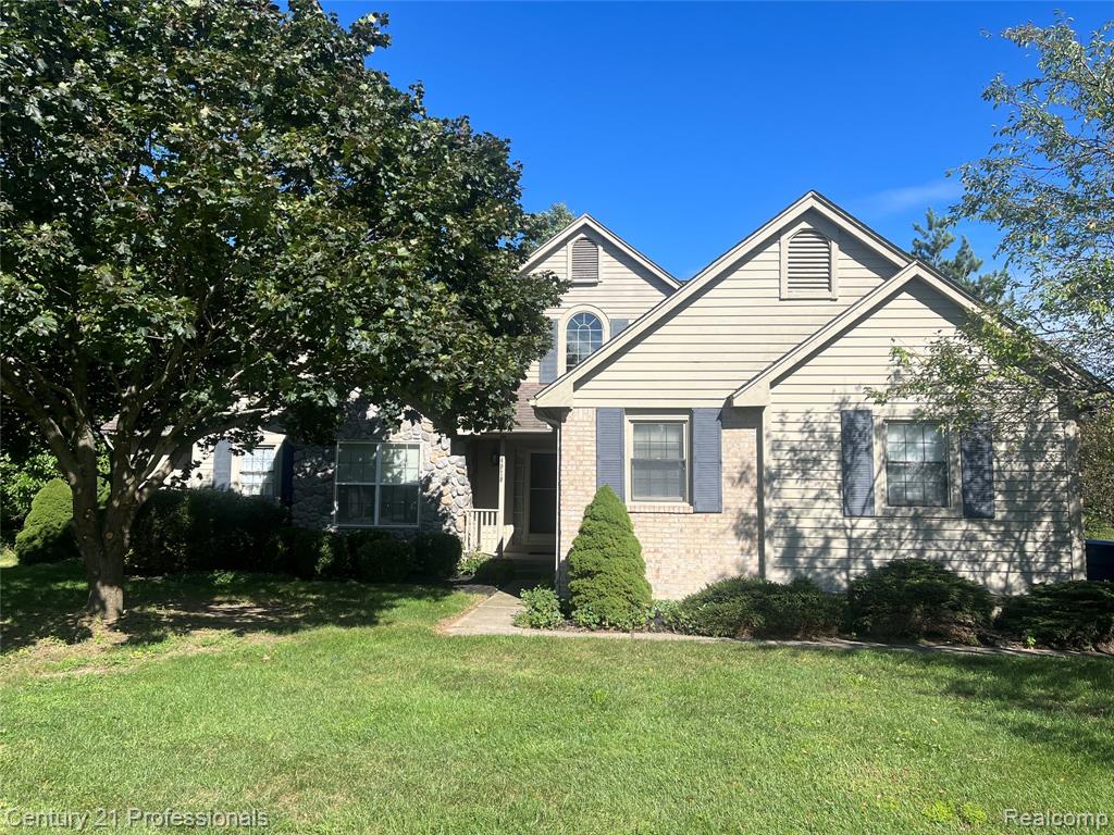4970 Fox Chase Drive, White Lake, MI 48383 — front exterior
