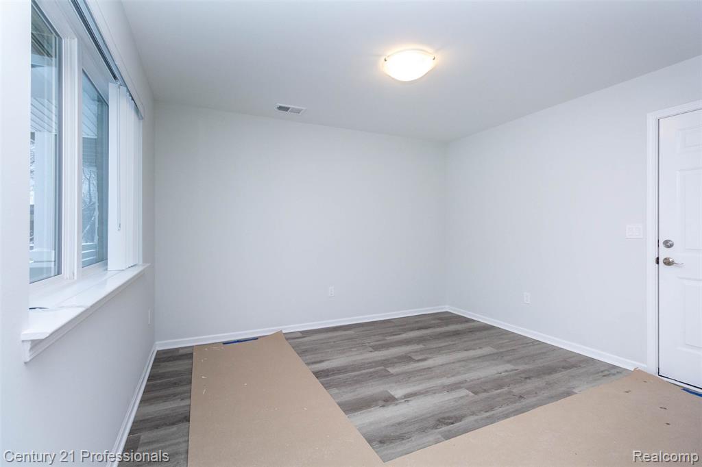 4849 Parkside Lane, Troy, MI 48085 — Photo 26