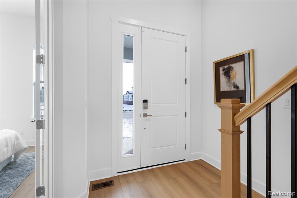 5157 Poppydrew Lane, Ann Arbor, MI 48108 — Photo 3