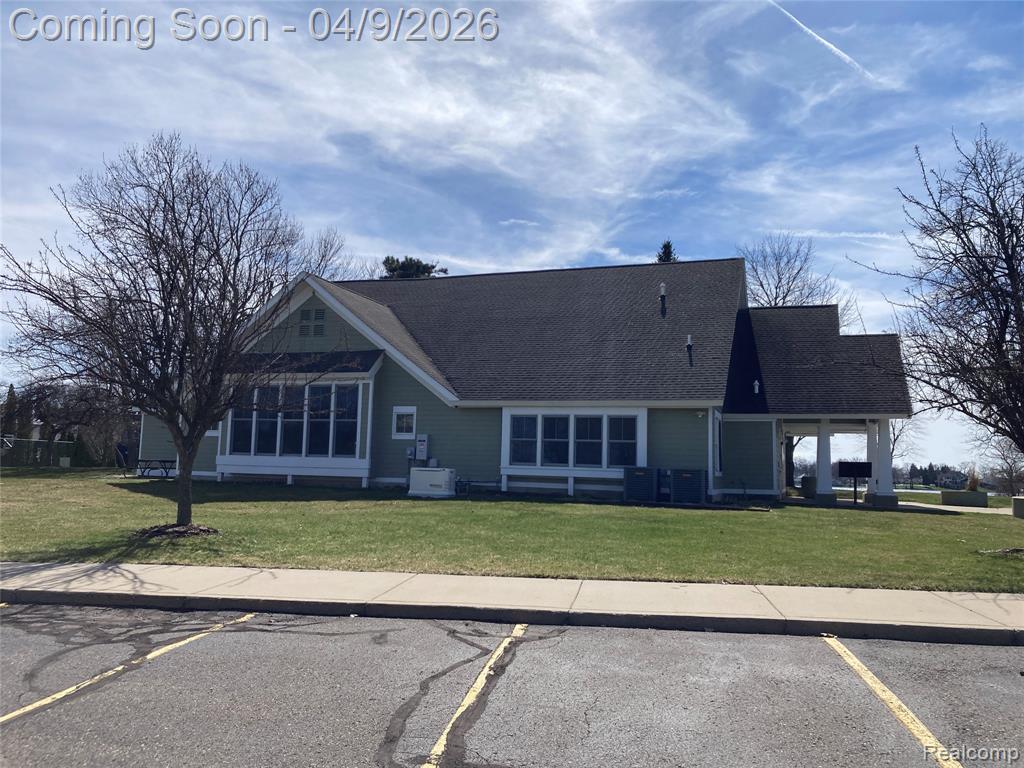 2375 Avondale Street W, Keego Harbor, MI 48320 — Photo 33