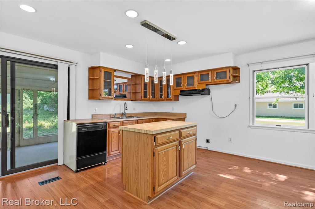 48050 Hull Road, Belleville, MI 48111 — Photo 9