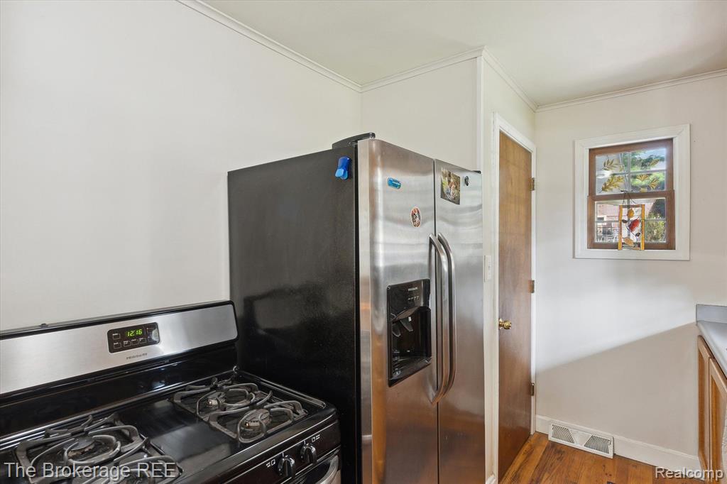 3880 PLEASANT Street, Dryden, MI 48428 — Photo 13