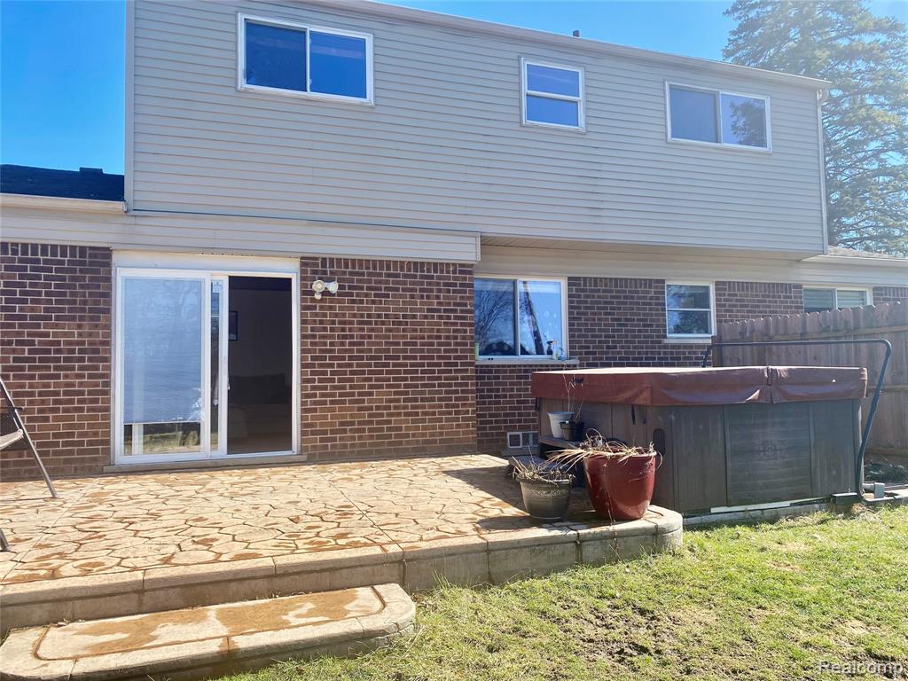 24816 Pamela Street, Flat Rock, MI 48134 — Photo 28
