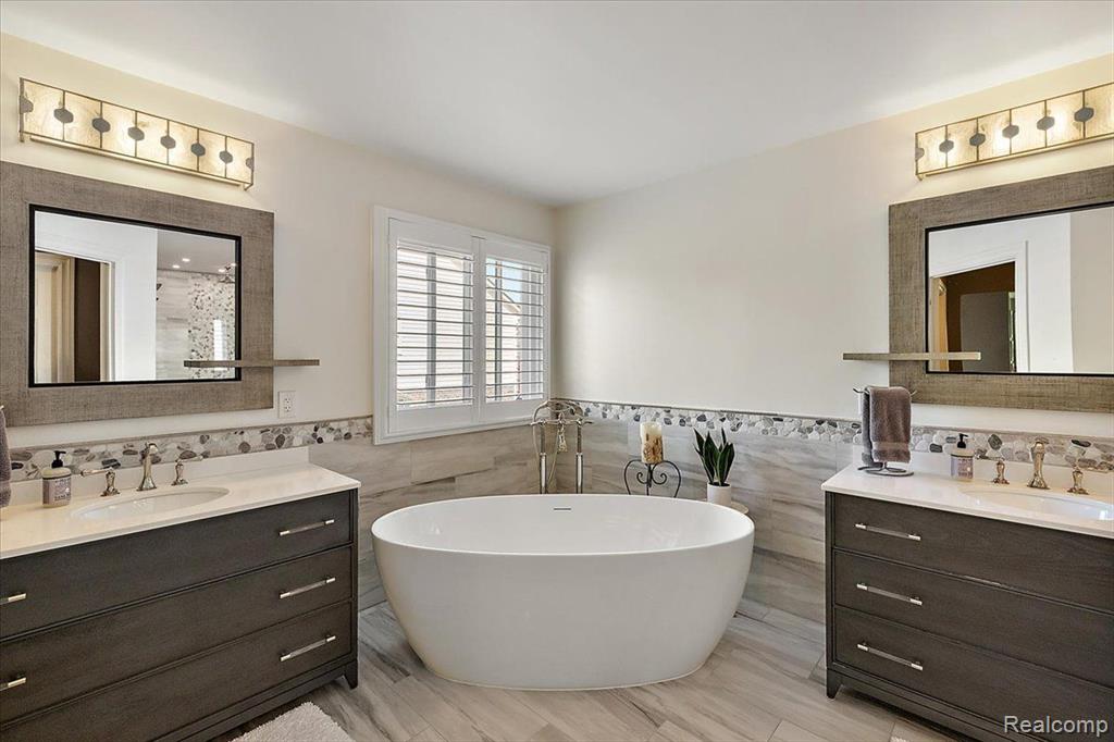 40211 BEXLEY Way, Northville, MI 48168 — Photo 66